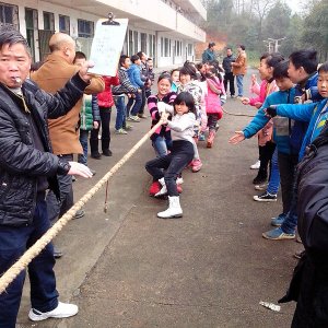 16届学校运动会图片