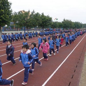 芦苞实验小学2012年“阳光体育活动”相片