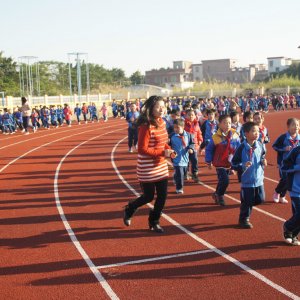 芦苞实验小学2013年“阳光体育活动”相片